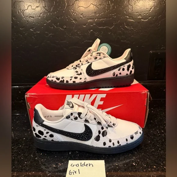 Brand New in Box Custom Swarovski Crystal Nike Sz Women's